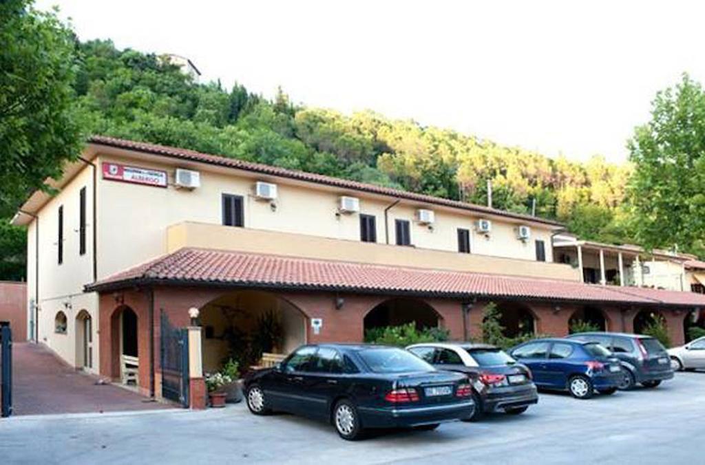 Albergo Magrini Della Genga جينجا المظهر الخارجي الصورة